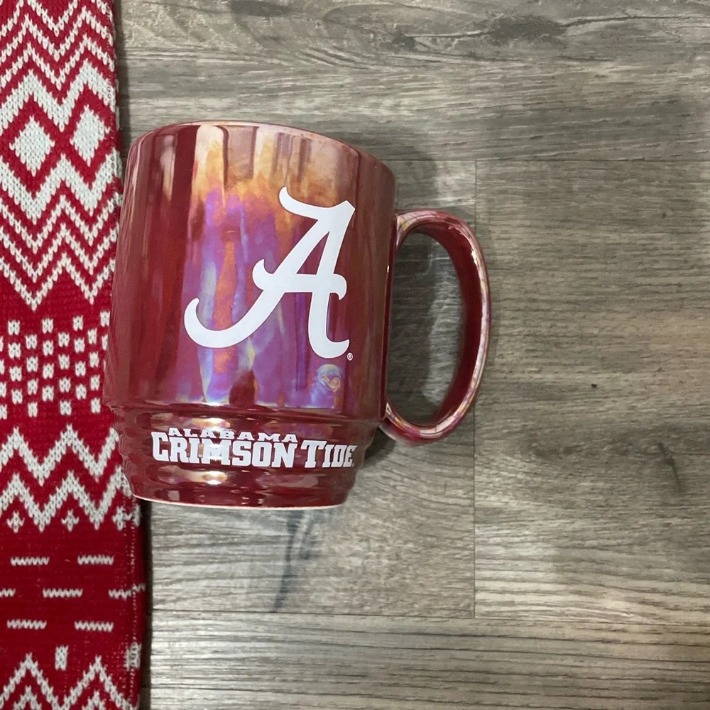 Crimson Knit Scarf - plus coffee mug Red and White
